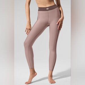 Alo Yoga Airlift High-Waist 7/8 Line Up Legging